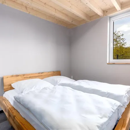 Pleasant In Near The Lakebeach Holiday home